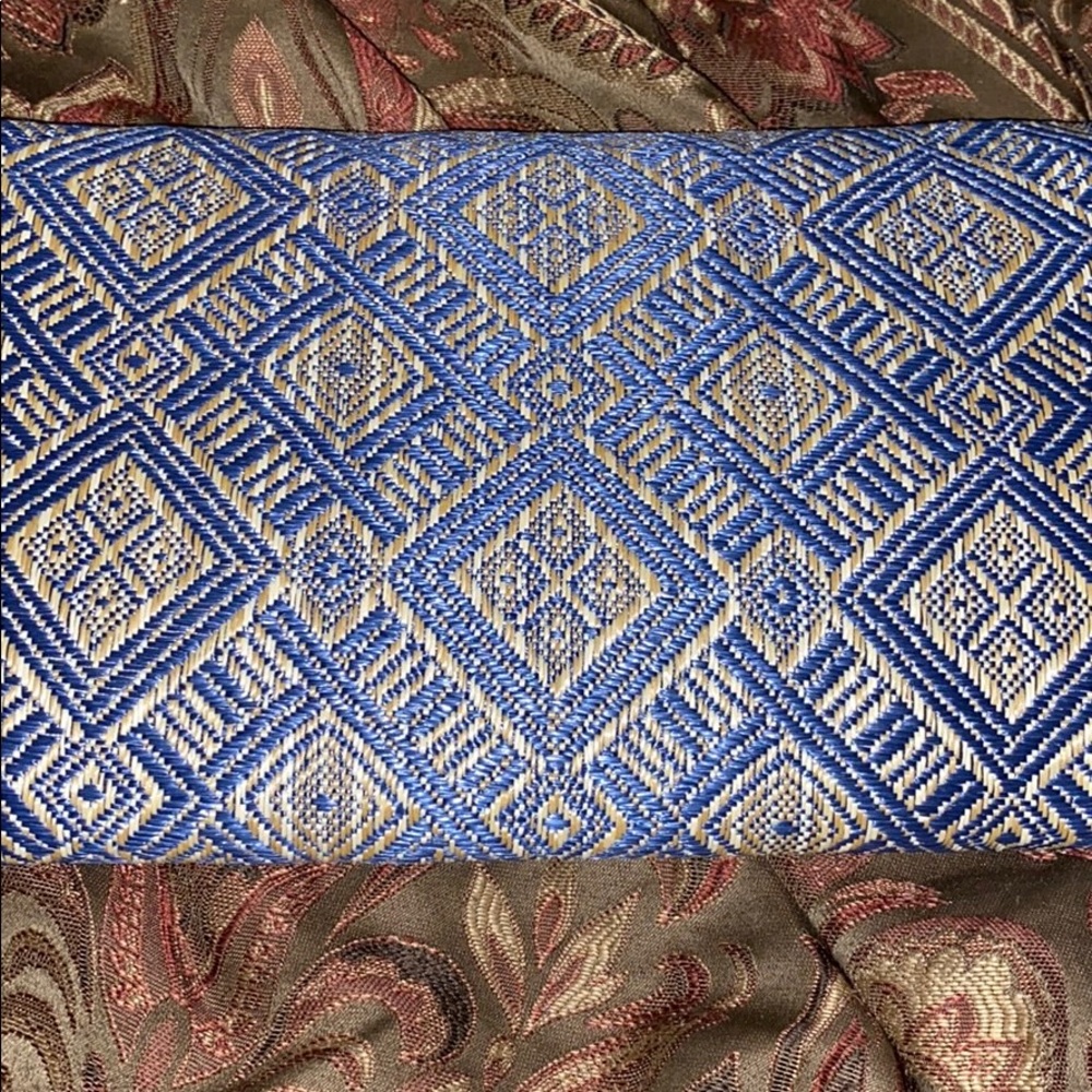 Blue Geometric Pattern Clutch - Picture 3 of 3